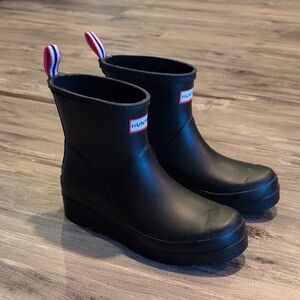 Hunter Women's Black Short Rain Boots